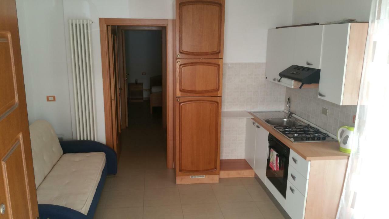Appartamento Piano Terra Σαν Μπενεντέτο ντελ Τρόντο Εξωτερικό φωτογραφία